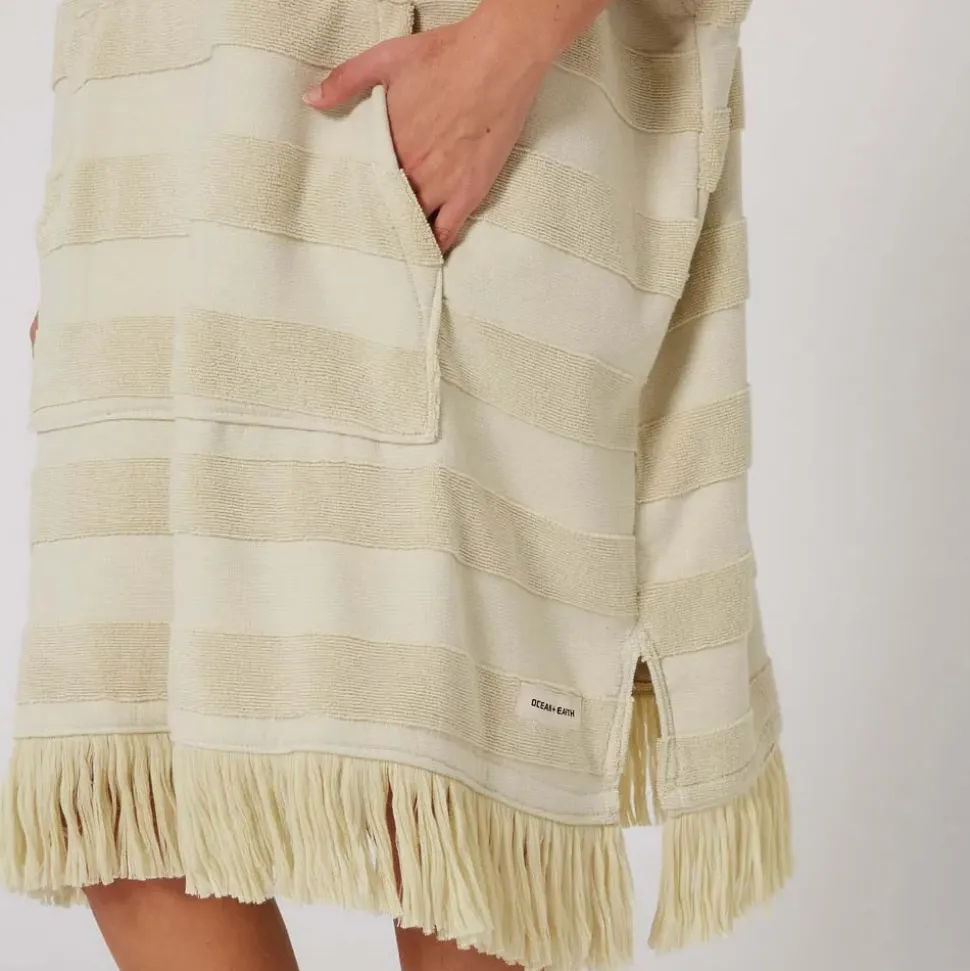 Ocean & Earth Poncho Layz hooded